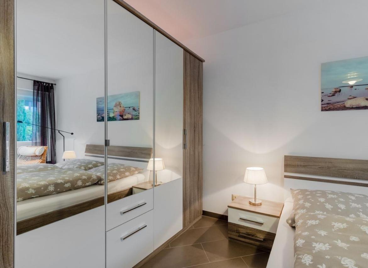 Modernes Apartment In Schoener Lage Düsseldorf Eksteriør bilde